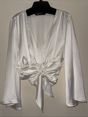 NWOT Zara Satin Tie-Front V-Neck Blouse in Ivory White Size S